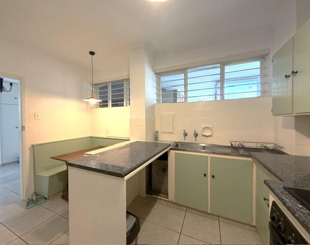 To Let 2 Bedroom Property for Rent in Mouille Point Western Cape